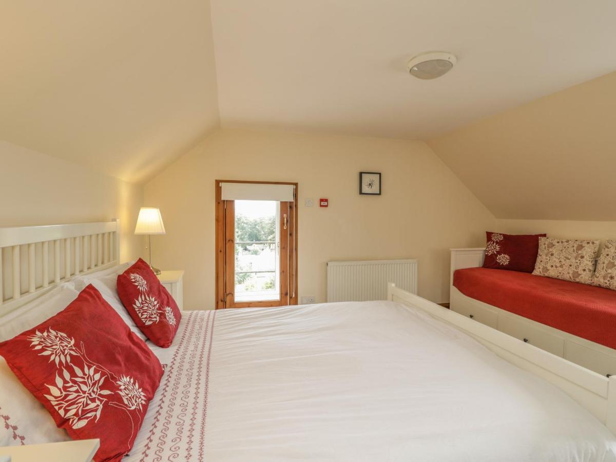 10 Monarch Country Apartments Newtonmore Eksteriør billede