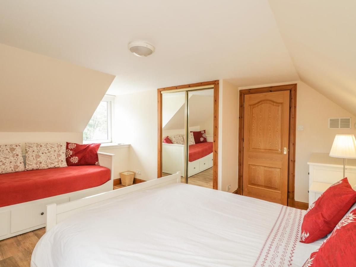 10 Monarch Country Apartments Newtonmore Eksteriør billede