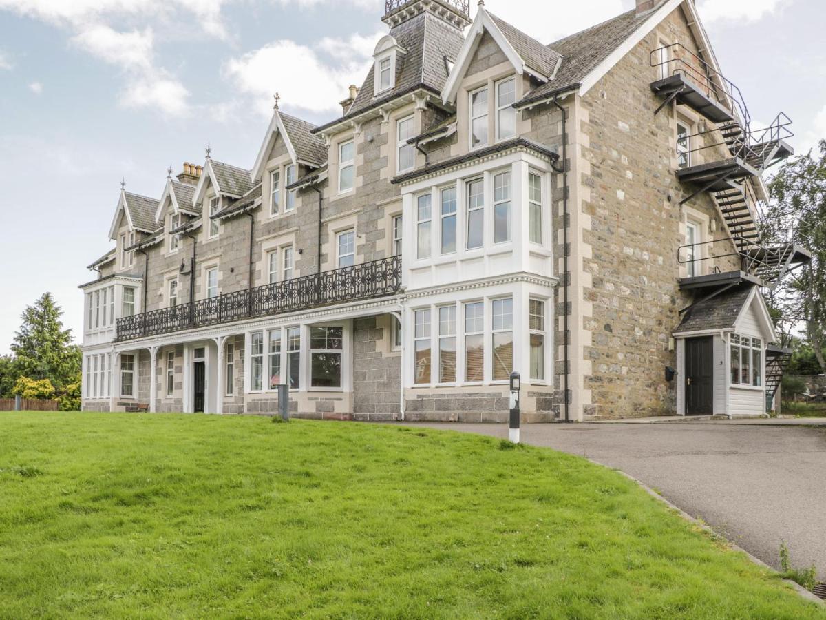 10 Monarch Country Apartments Newtonmore Eksteriør billede