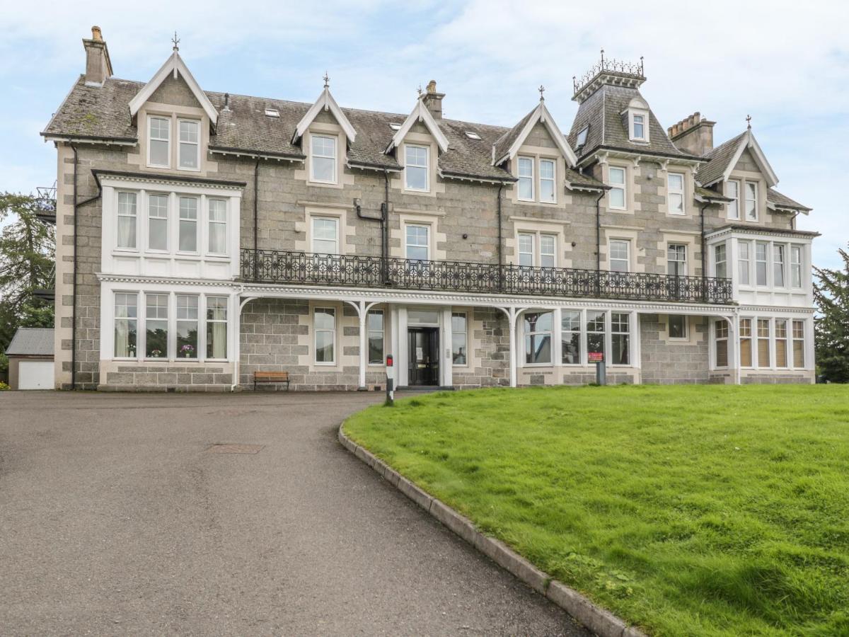 10 Monarch Country Apartments Newtonmore Eksteriør billede